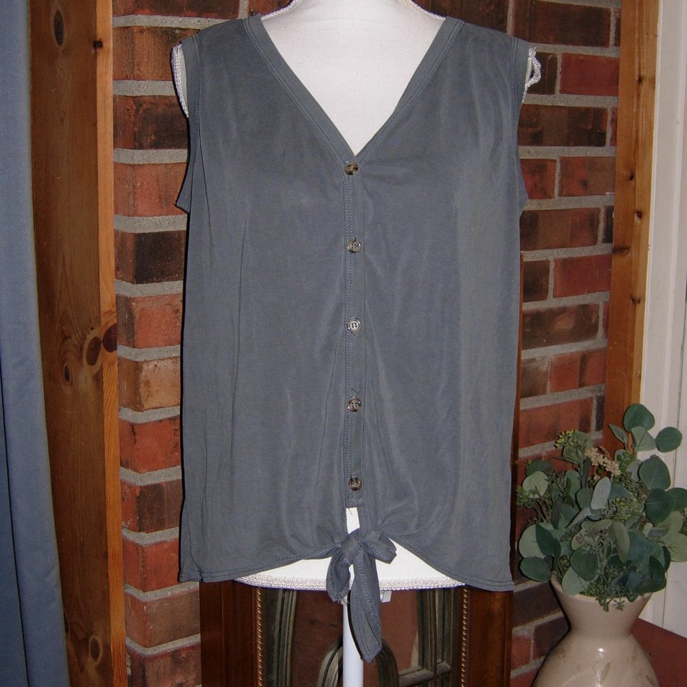 Green Envelope Gray Button Tie Front Sleeveless Top L